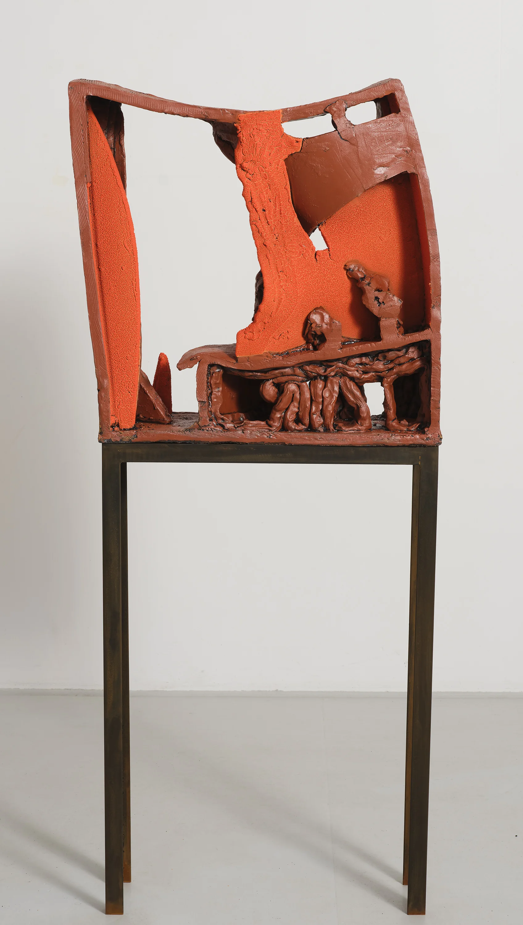 Touching Ground: Statues and Vases by Arlene Shechet