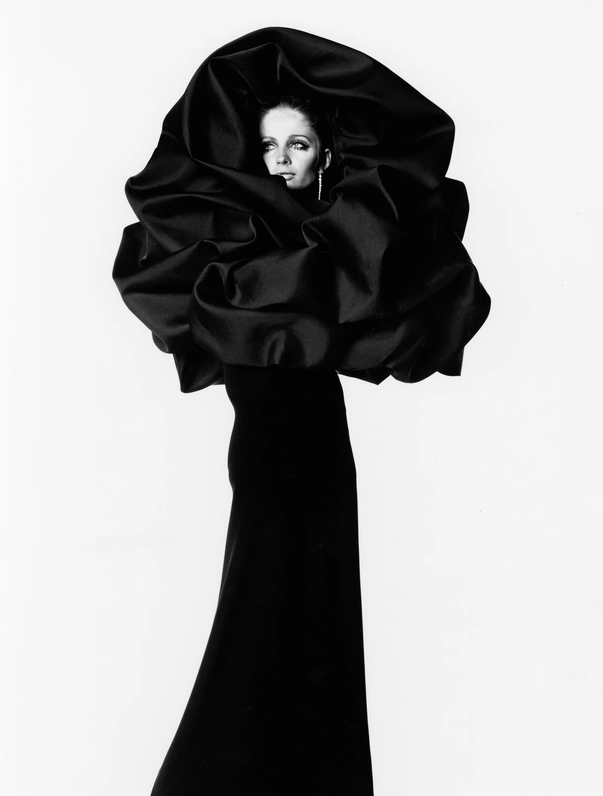 Fashion — The Irving Penn Foundation, 48% OFF