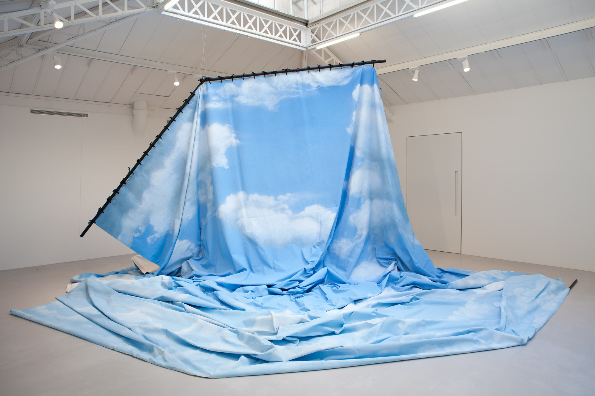 1 - Latifa Echakhch - Photo. Fabrice Seixas.jpg