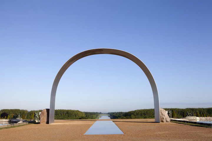 Lee Ufan — Relatum - The Arch of Versailles