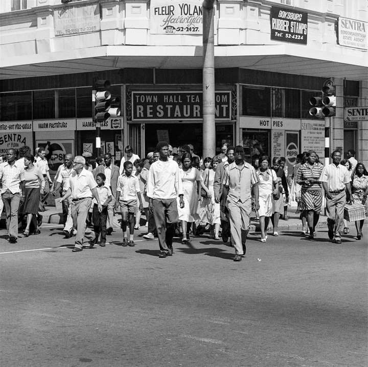 David Goldblatt — Saturday morning at the corner of Commissioner and Trichardts Streets