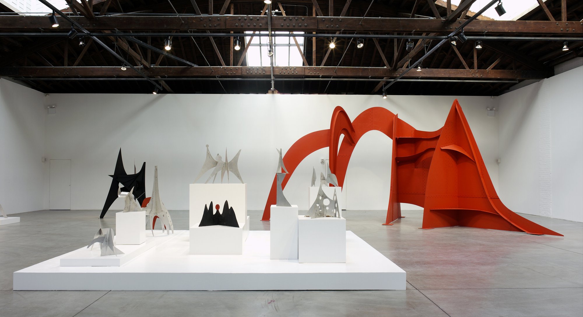 CALDER_inst_FEB_2006_v06.jpg