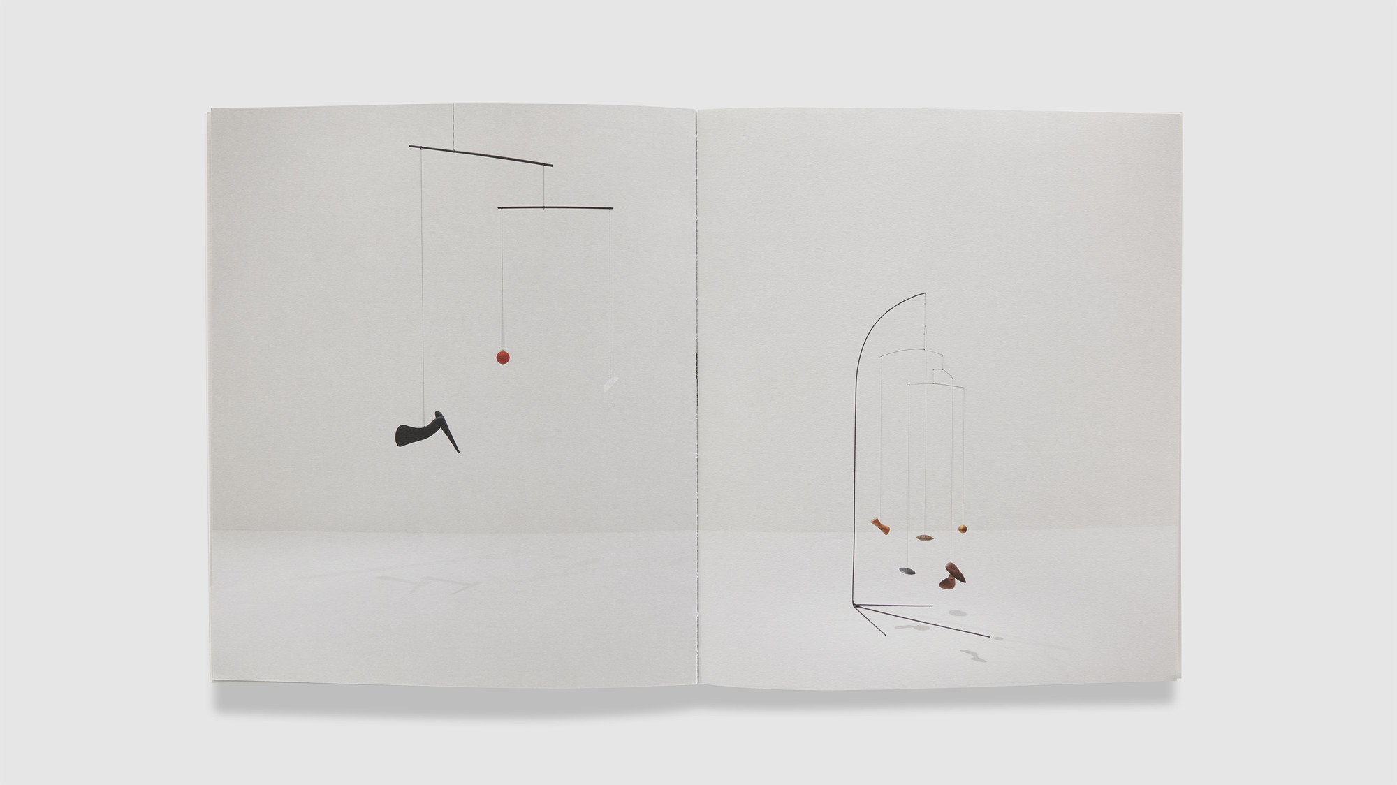 Catalogues_2021_CALDER_V03_56_16-9.jpg
