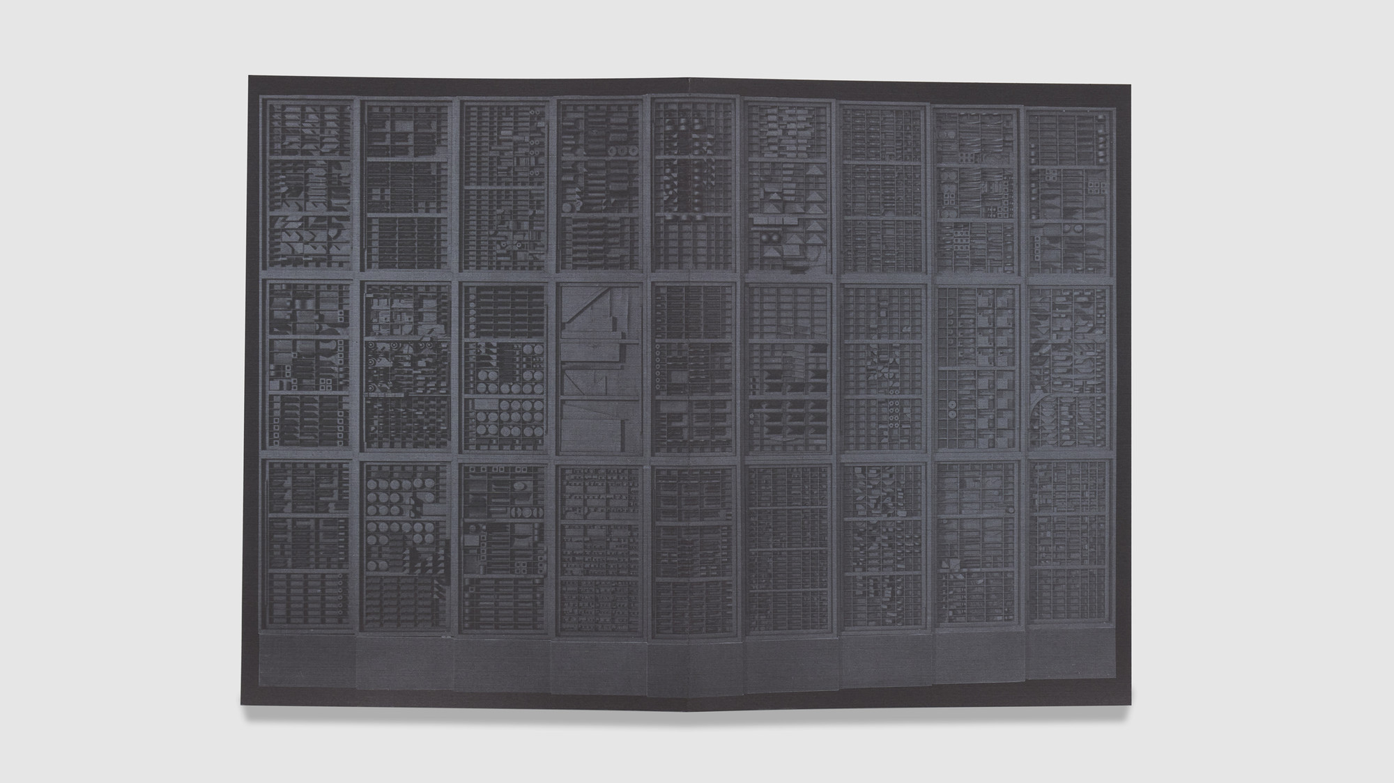 Catalogues_2021_NEVELSON_LouiseNevelsonRemembered_V01_10_16-9.jpg