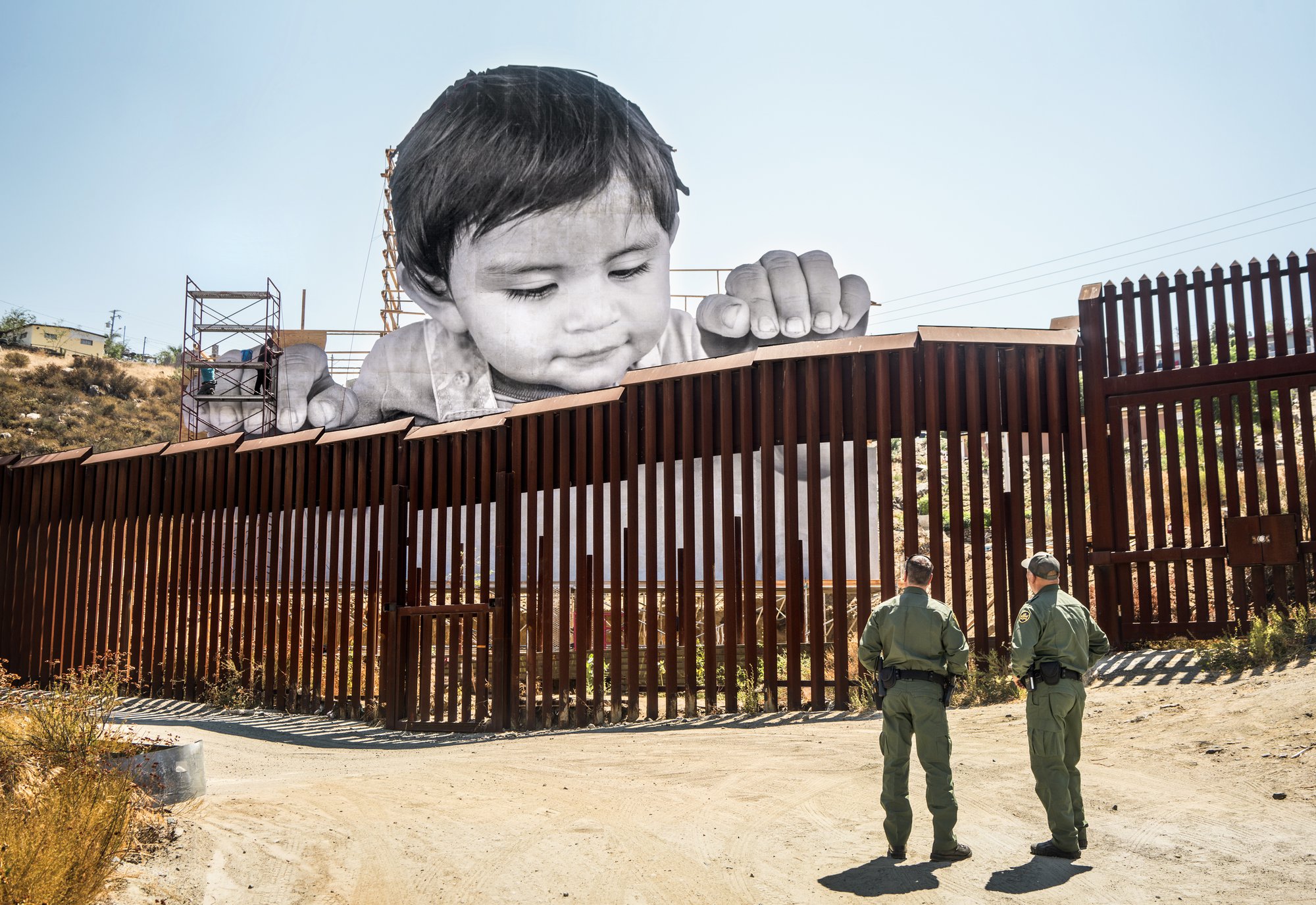 GIANTS, Kikito and the Border Patrol, Tecate, Mexico - U.S.A., 2017.jpg