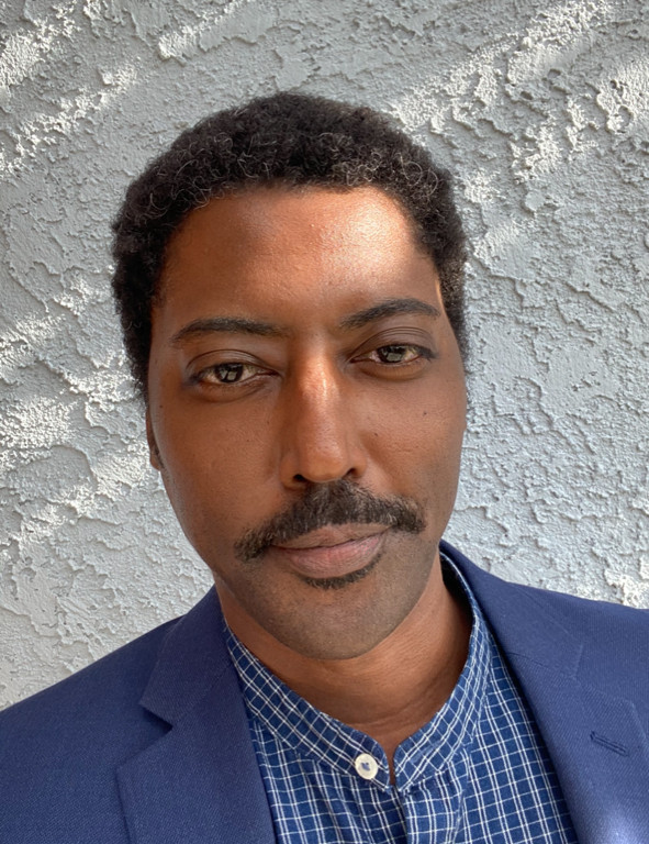 Leronn Brooks Headshot.jpg