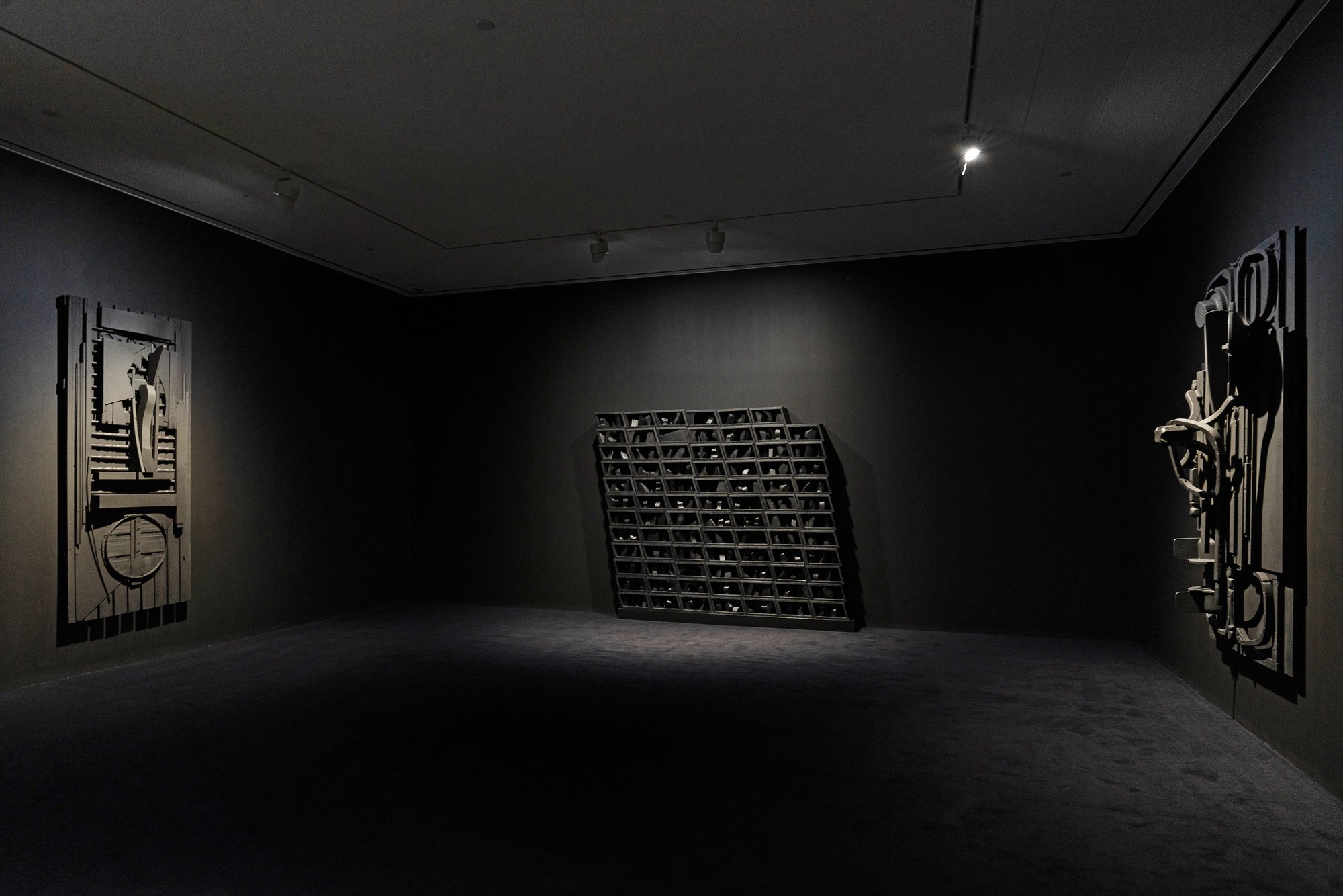 NEVELSON_YIN_XIUZHEN_INST_PA_2019_v04.jpg
