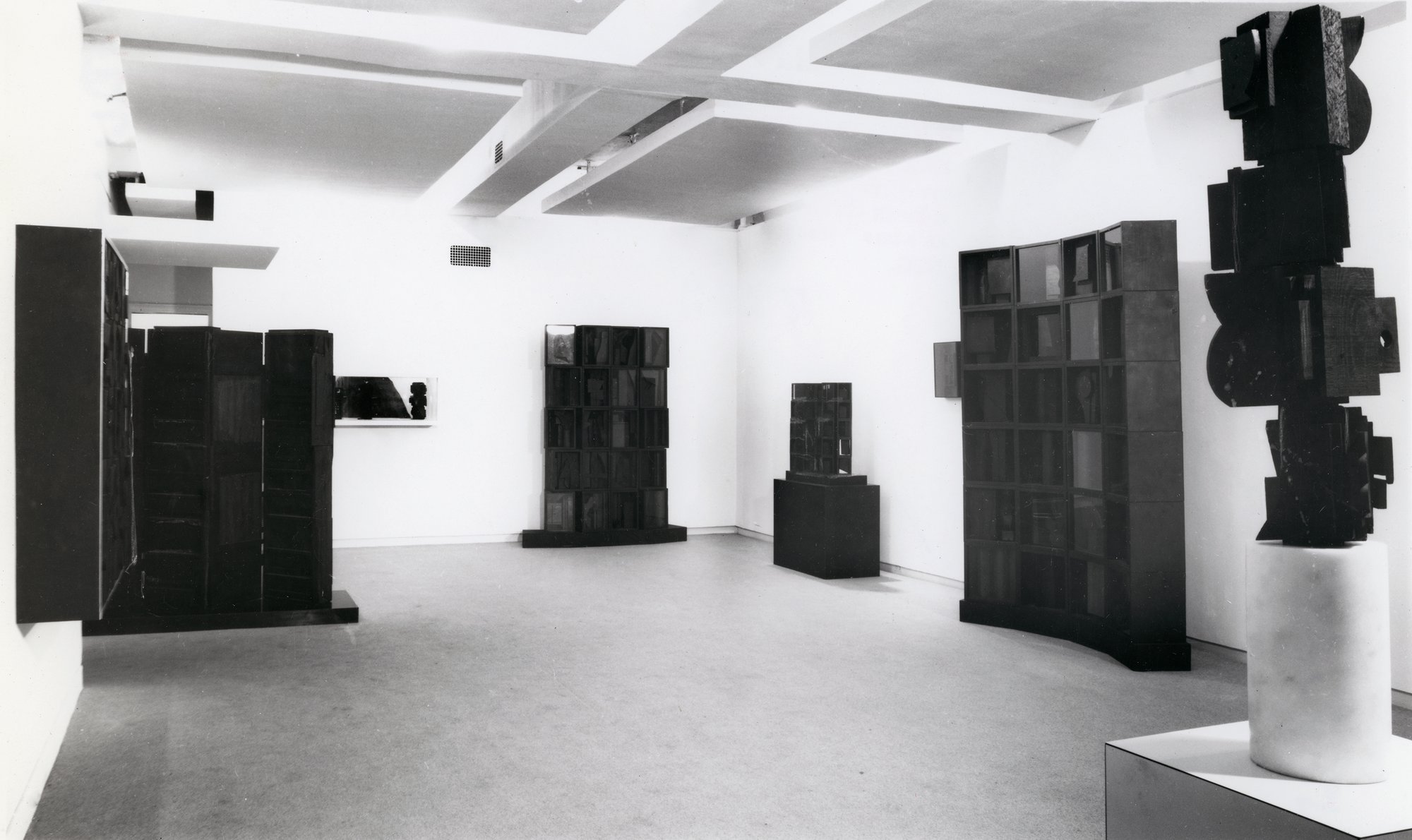 Nevelson_inst_MARCH_orNOV_1964_v01.jpg