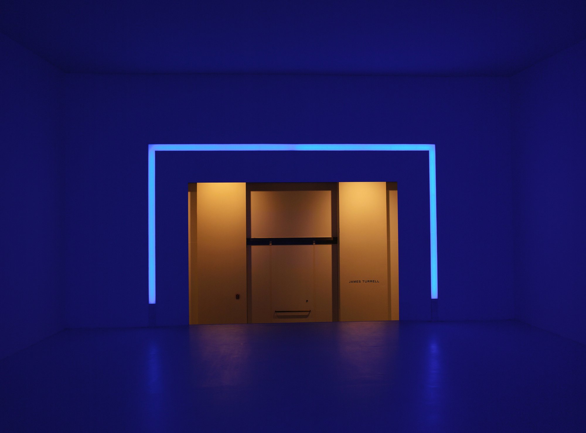 TURRELL_inst_2003_v7-High Resolution — 300 dpi -1.jpg
