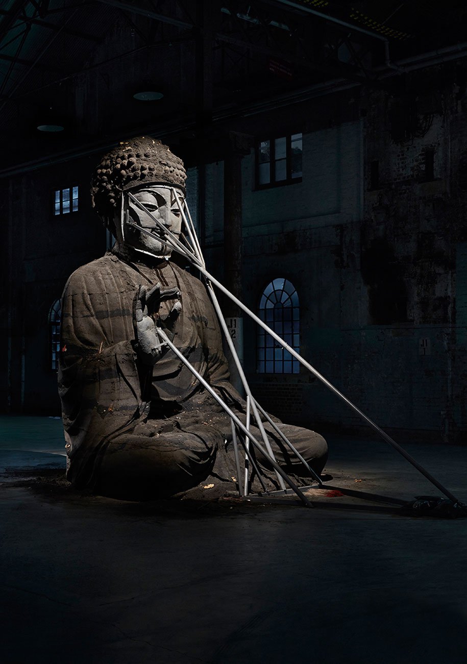 Zhang-Huan-Sydney-Buddha-2015-aluminum-5m-height-Carriageworks-Sydney-Australia-3.jpg