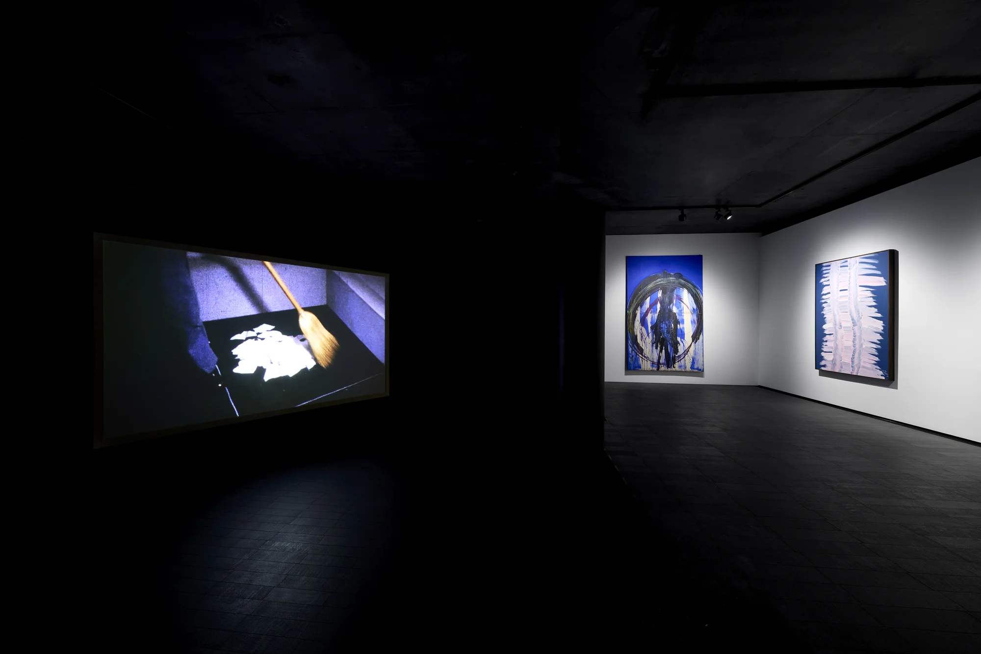 Installation view of Body as Thought by Lee Kun-Yong